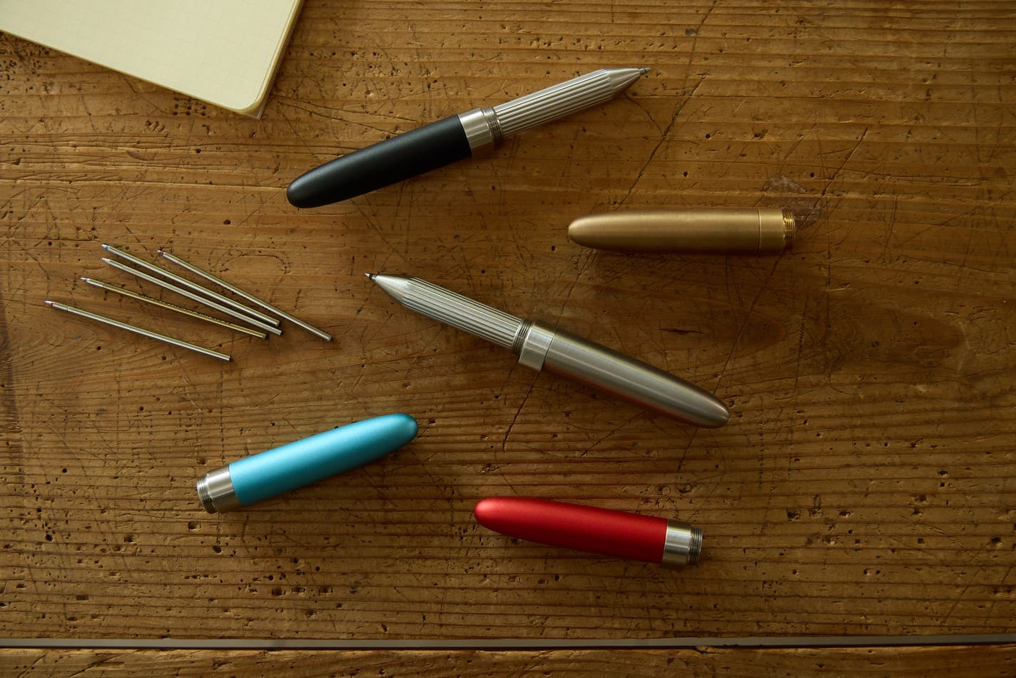 REFILL PEN JACKET Extra Short 真鍮モデル使用イメージ