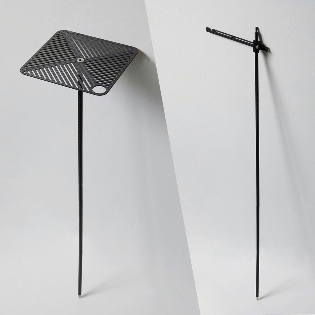 CARBONE MONOPOLE CAMP TABLE / LANTERN HANGAR