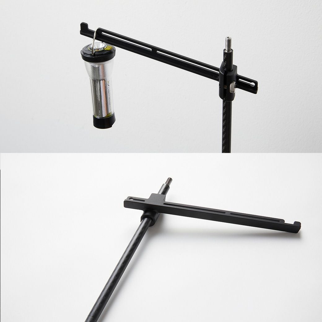 ブラックデザイン 鉄櫻 ランタン ハンガー カーボンバージョン 未使用 CARBONE MONOPOLE CAMP TABLE / LANTERN HANGAR