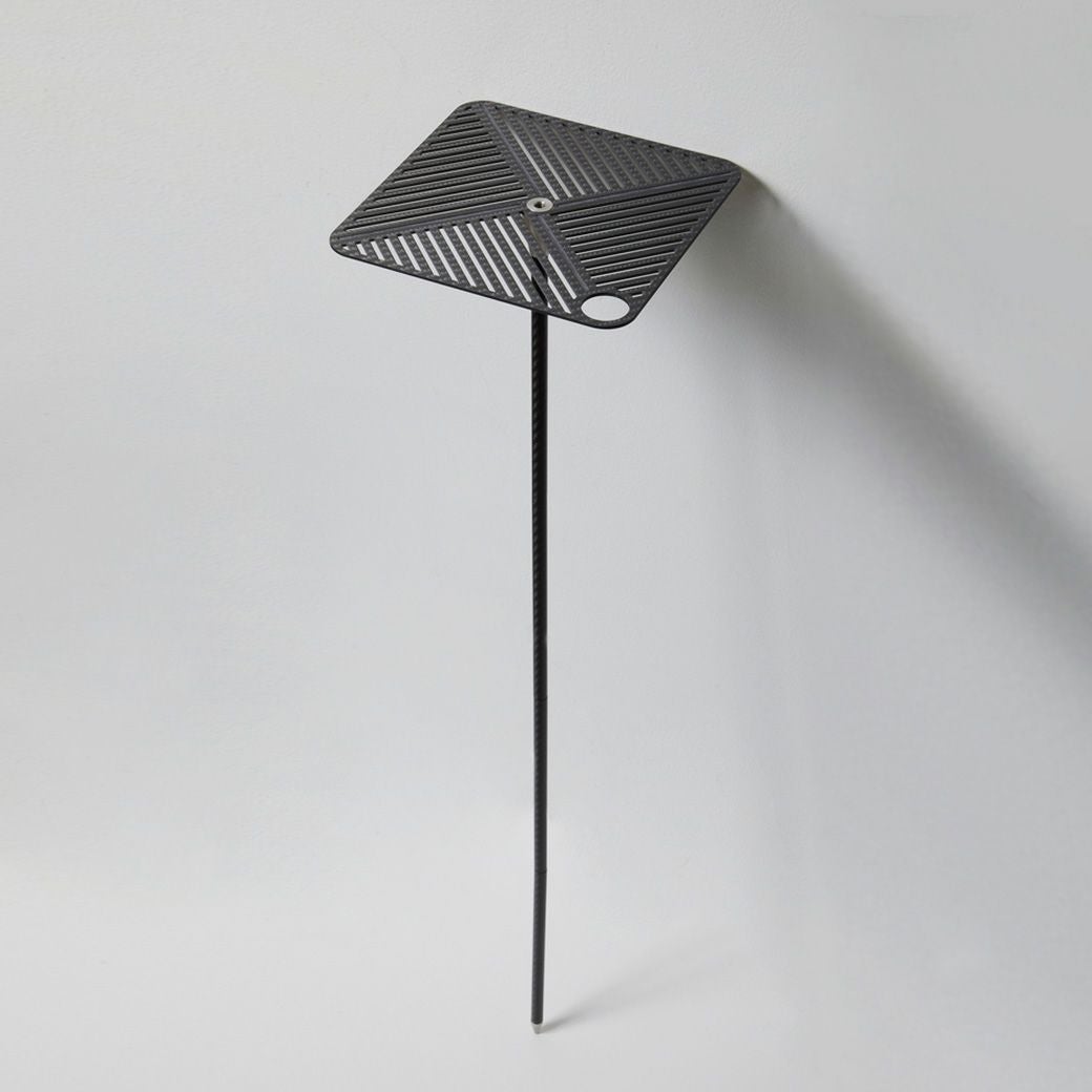 CARBONE MONOPOLE CAMP TABLE / LANTERN HANGAR