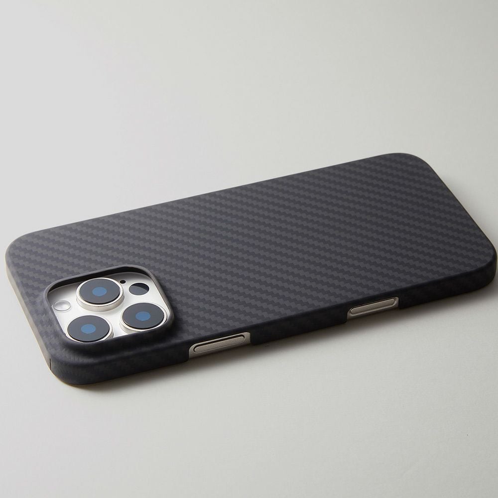 Ultra Slim & Lite Case DURO for iPhone 16 Series