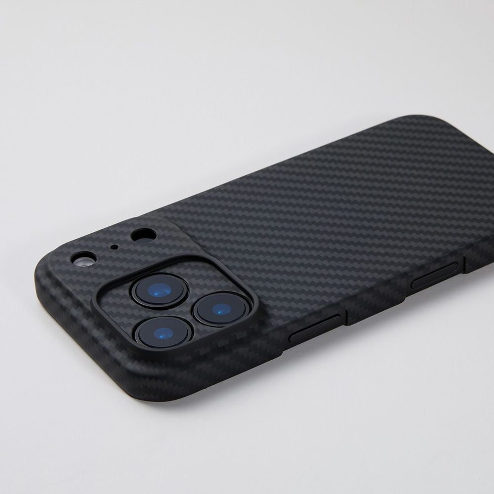 Ultra Slim & Lite Case DURO Special Edition for iPhone 17 Series