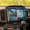スズキ車に装着したケンウッド製エントリー8インチナビの装着イメージ
